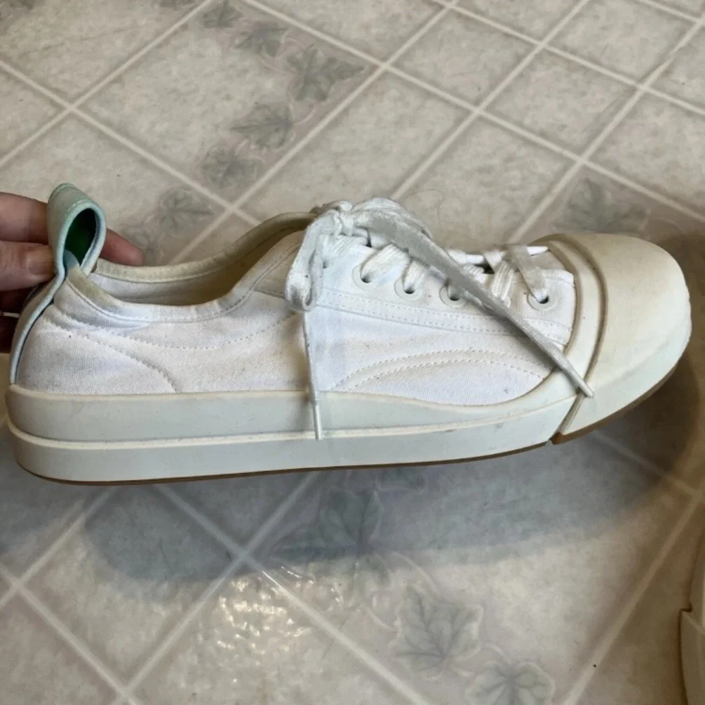 Bottega Venetta White Canvas Rubber Cap Toe Sneakers‎